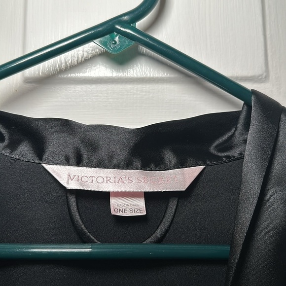 Women’s Victoria’s Secret Black Belted Sequin Robes One Size Fits Most - Picture 5 of 10